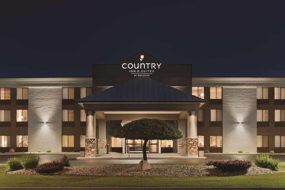 Country Inn & Suites by Radisson, Mt. Pleasant-Racine West, WI Main image